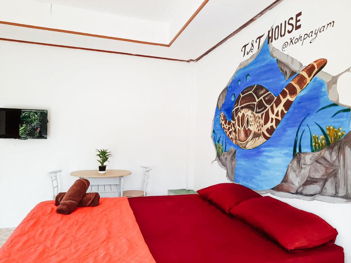 T And T House (Adults Only) Hotel Koh Phayam Exterior photo