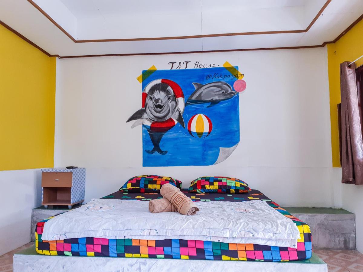 T And T House (Adults Only) Hotel Koh Phayam Exterior photo
