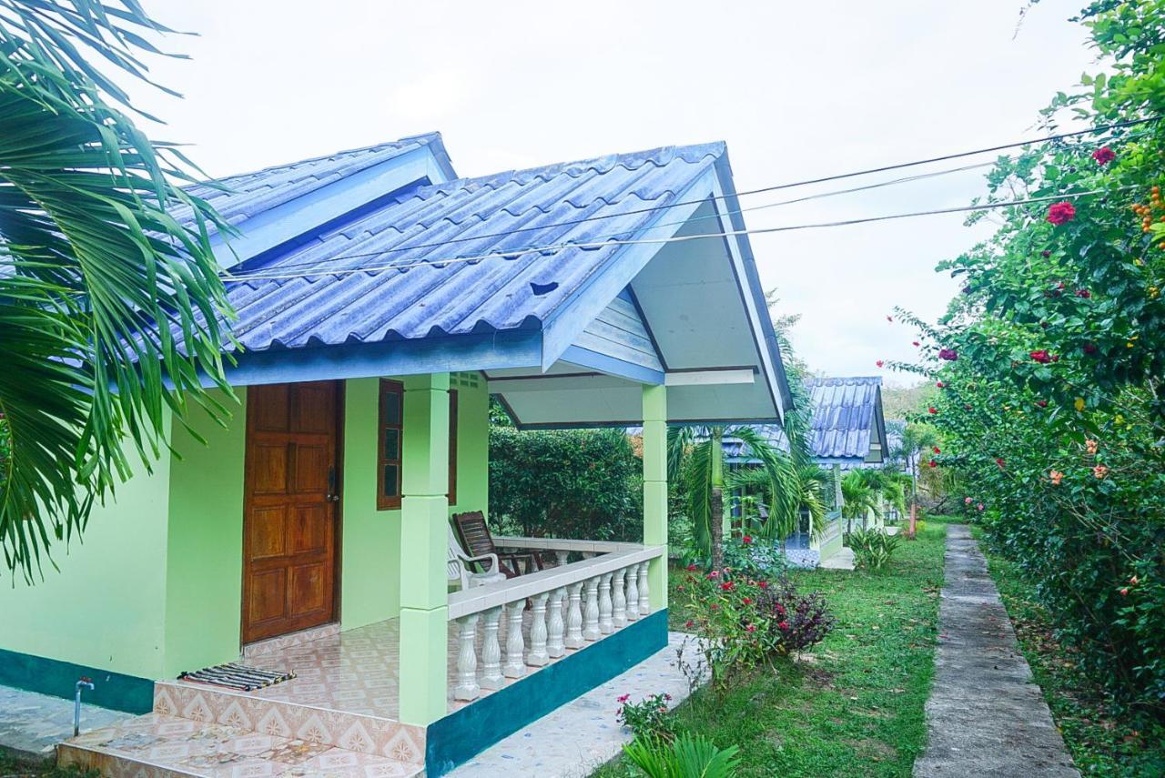 T And T House (Adults Only) Hotel Koh Phayam Exterior photo
